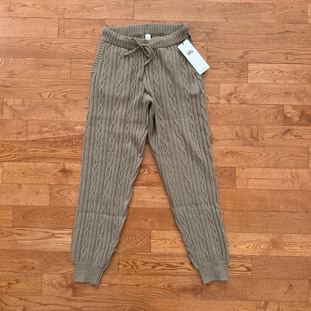 ALO Cable Knit Winter Bliss Pant NWT size small